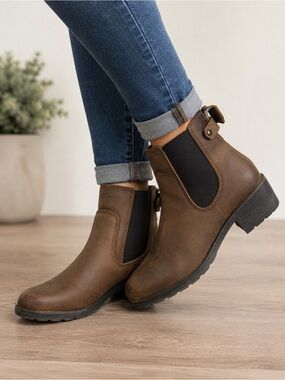 Brown Leather Chelsea Ankle Boots